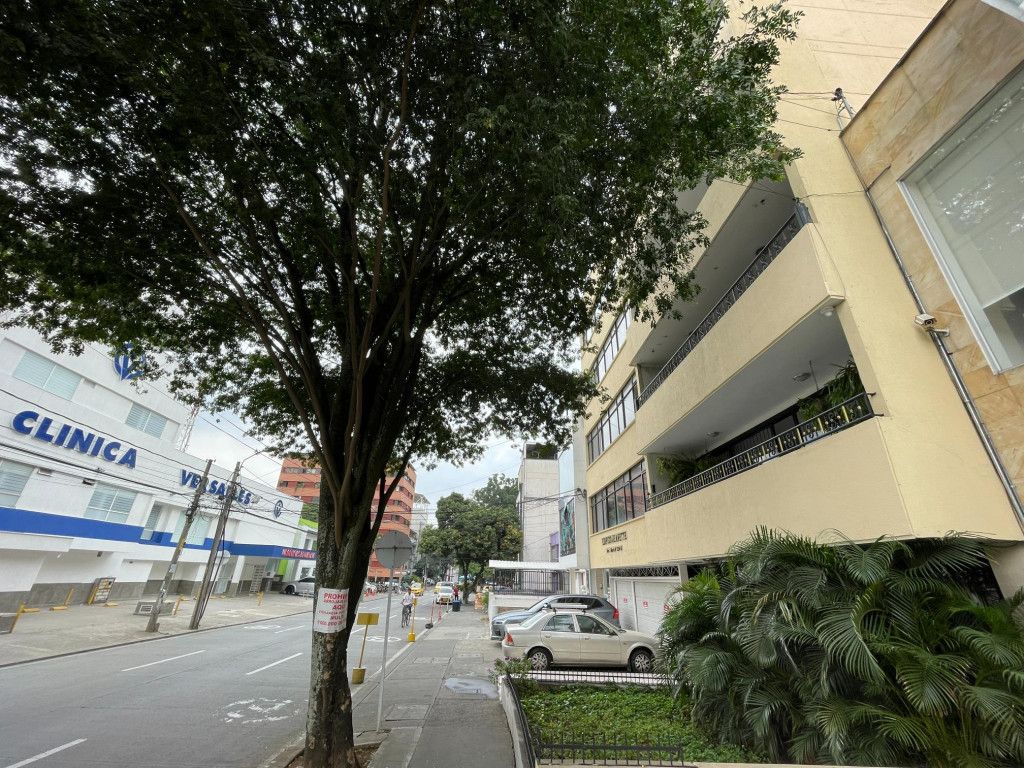 Apartamento en venta Valle Del Cauca Cali San Vicente 145 m2 Habitaciones 3 Baños 2 Garajes 1 Precio $400000000