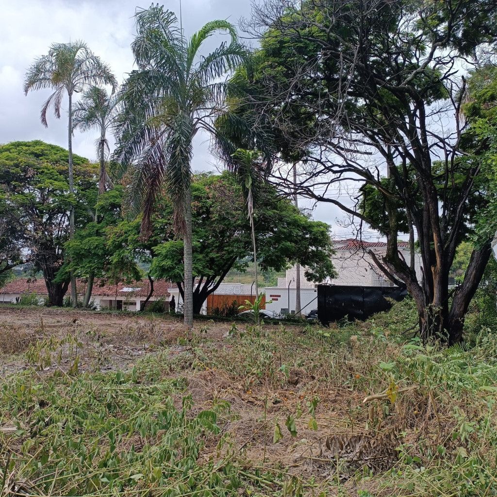 Lote en venta Valle Del Cauca Cali El Hoyo 0 m2 Habitaciones 0 Baños 0 Garajes 0 Precio $2200000000