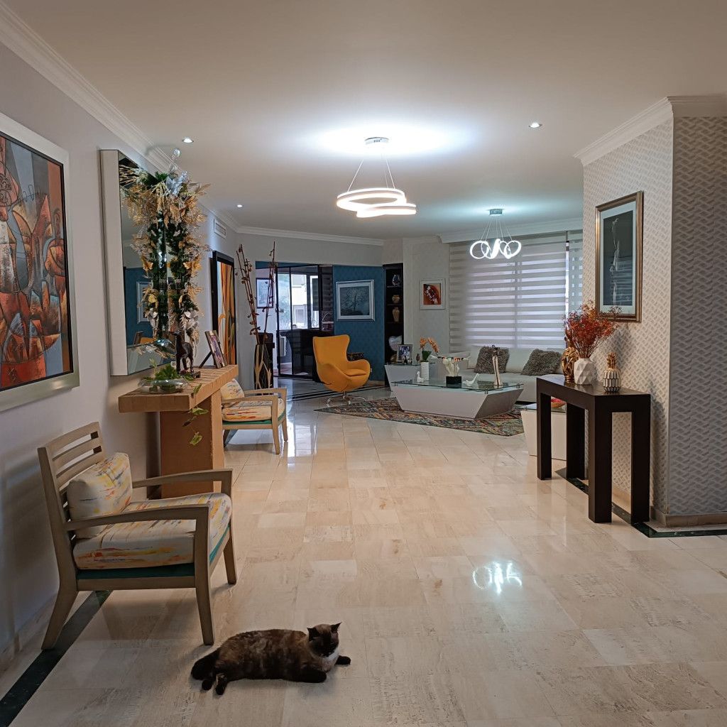 Apartamento en venta Valle Del Cauca Cali Sector Patio Bonito 240 m2 Habitaciones 3 Baños 6 Garajes 4 Precio $1500000000