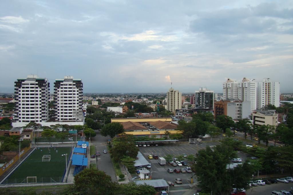 Apartamento en venta Valle Del Cauca Cali Centenario 197 m2 Habitaciones 3 Baños 5 Garajes 2 Precio $1506000000