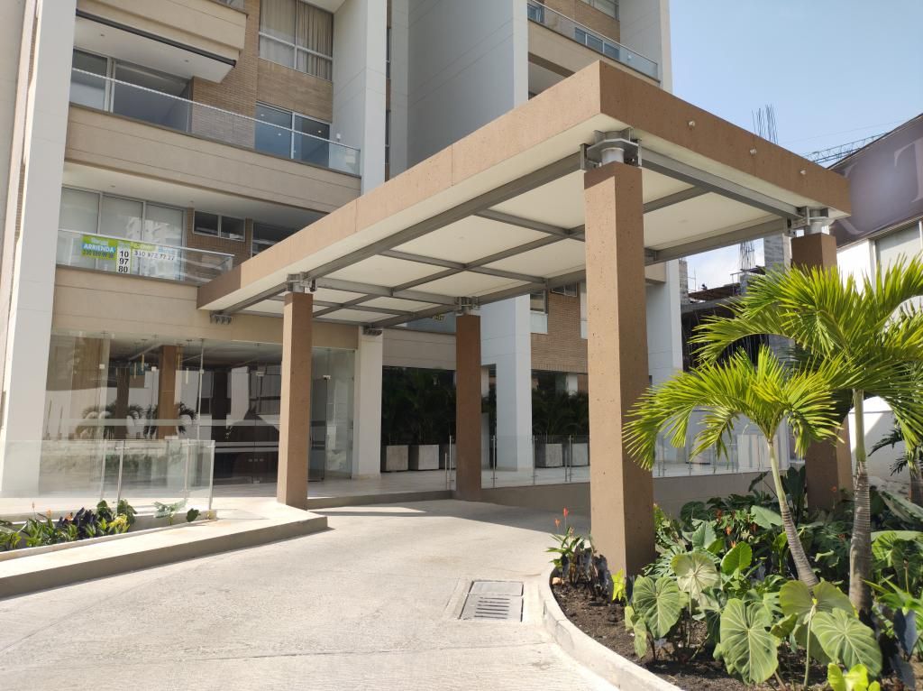 Apartamento en venta Valle Del Cauca Cali Normandía 221 m2 Habitaciones 3 Baños 4 Garajes 3 Precio $2100000000