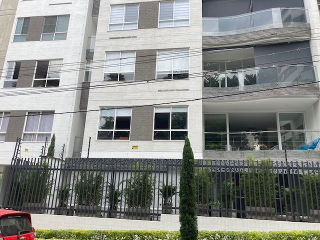 Apartamento en venta Valle Del Cauca Cali Tejares - Cristales 378 m2 Habitaciones 4 Baños 6 Garajes 3 Precio $1928000000