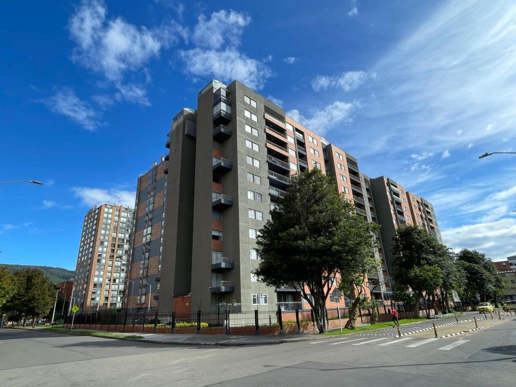 Apartamento en venta Cundinamarca Bogotá Parques De Lorena 72 m2 Habitaciones 3 Baños 2 Garajes 1 Precio $495000000
