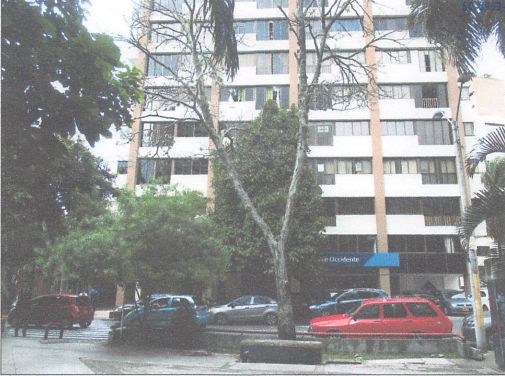 Oficina en venta Valle Del Cauca Cali Versalles 124 m2 Habitaciones 0 Baños 2 Garajes 1 Precio $460000000