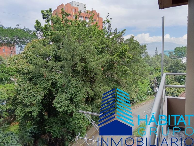 Apartamento en venta Antioquia Medellín La Francia 175 m2 Habitaciones 2 Baños 3 Garajes 2 Precio $1250000000