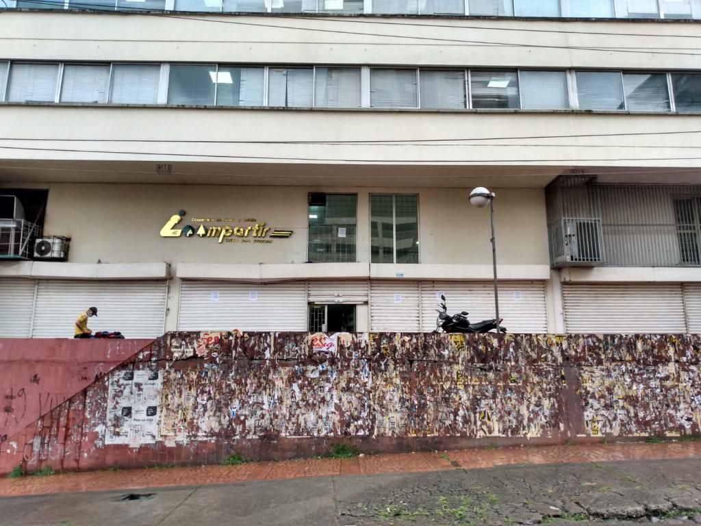 Oficina en arriendo Valle Del Cauca Cali Santa Rosa 260 m2 Habitaciones 0 Baños 2 Garajes 2 Precio $4000000