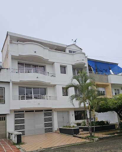 Apartaestudio en arriendo Valle Del Cauca Cali El Ingenio 65 m2 Habitaciones 1 Baños 1 Garajes 0 Precio $2050000