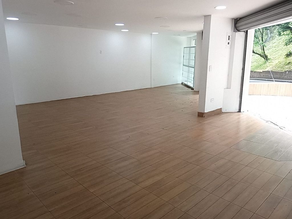 Local en arriendo Valle Del Cauca Cali San Fernando Viejo 70 m2 Habitaciones 0 Baños 0 Garajes 4 Precio $3000000