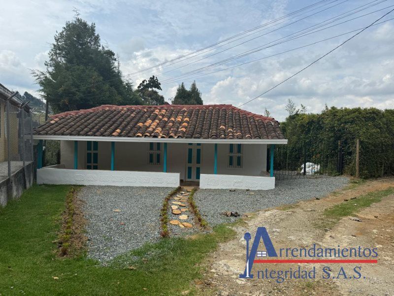 Casa en venta Antioquia Rionegro Villas De Rionegro 140 m2 Habitaciones 5 Baños 2 Garajes 9 Precio $1950000000