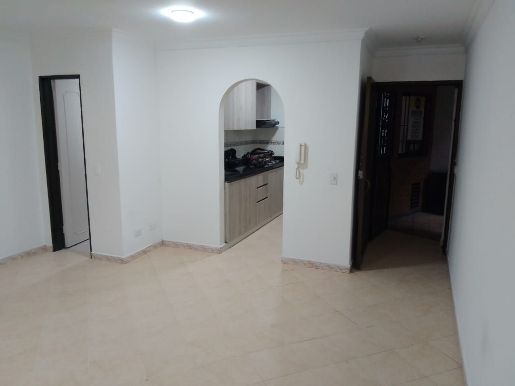Casa en arriendo Antioquia Itagüí Centro 55 m2 Habitaciones 2 Baños 2 Garajes 1 Precio $1500000