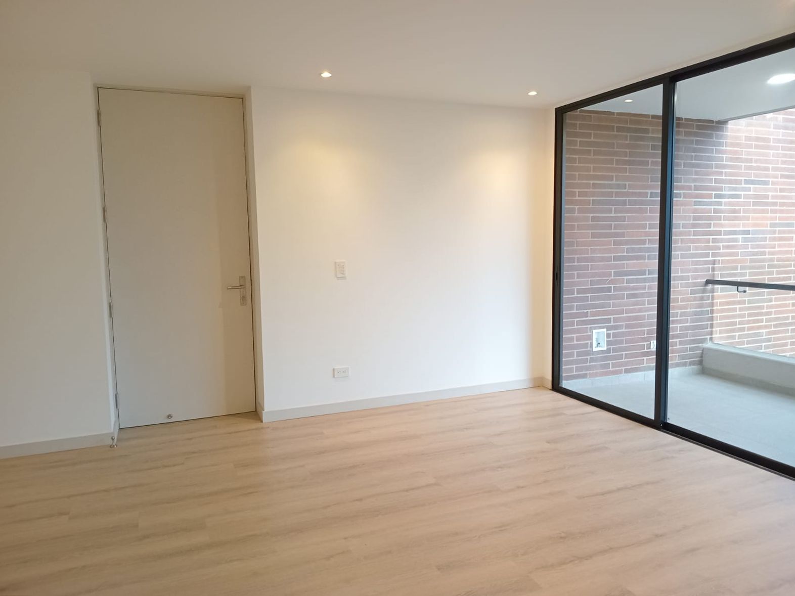 Apartamento en arriendo Antioquia Medellín Bucarest 95 m2 Habitaciones 3 Baños 2 Garajes 3 Precio $4650000