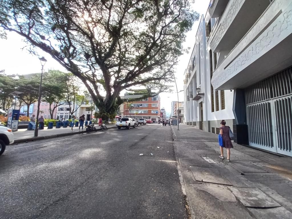 Apartamento en venta Tolima Ibagué La Pola 205 m2 Habitaciones 4 Baños 5 Garajes 1 Precio $540000000