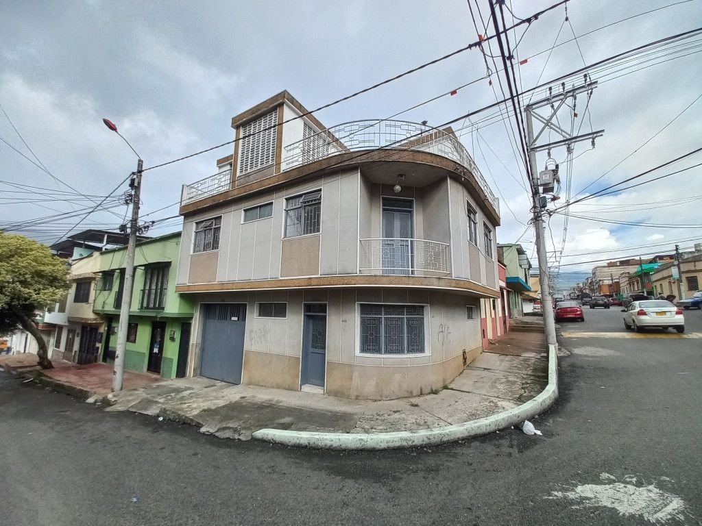 Casa en venta Tolima Ibagué La Francia 214 m2 Habitaciones 5 Baños 4 Garajes 0 Precio $470000000