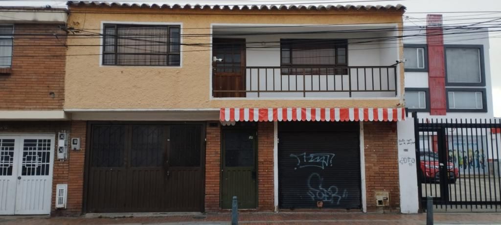 Casa en venta Cundinamarca Chía Villa Olimpica 305 m2 Habitaciones 4 Baños 3 Garajes 2 Precio $1000000000