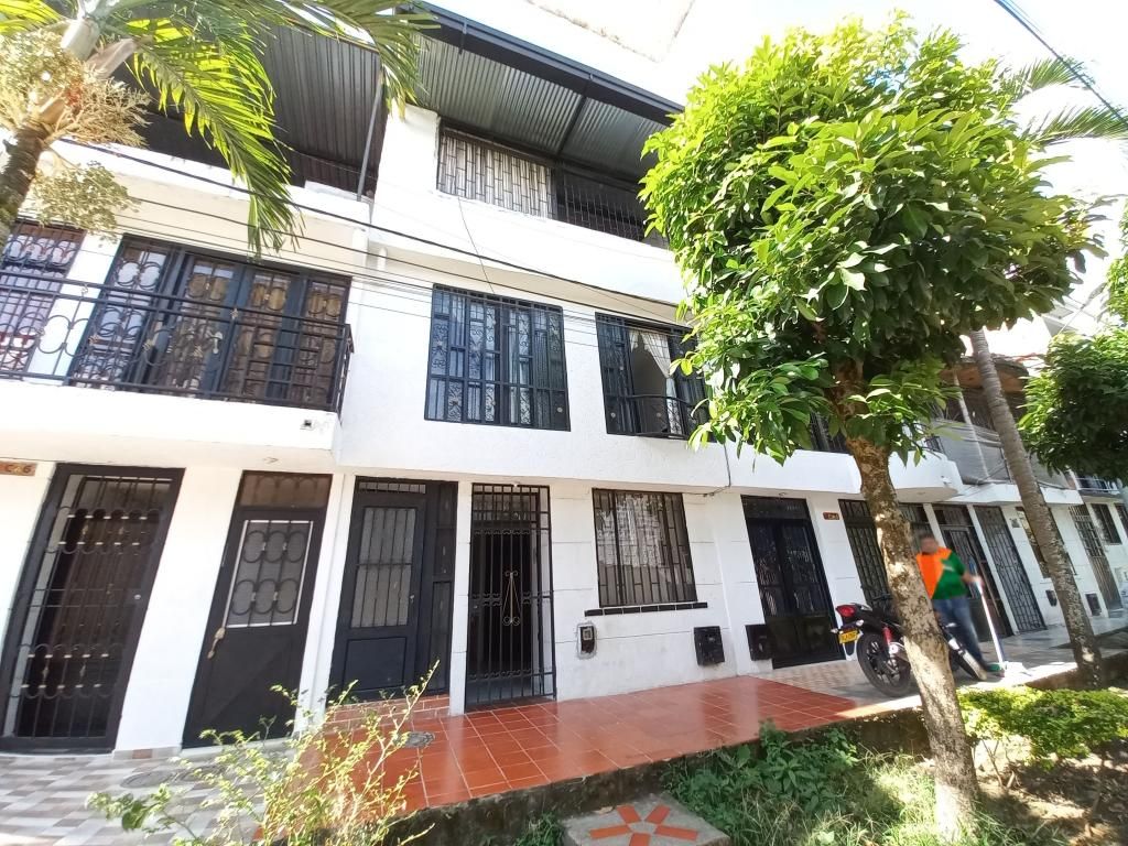 Casa en venta Tolima Ibagué Cr Portal De La Paz Et Iii 103 m2 Habitaciones 3 Baños 3 Garajes 0 Precio $220000000