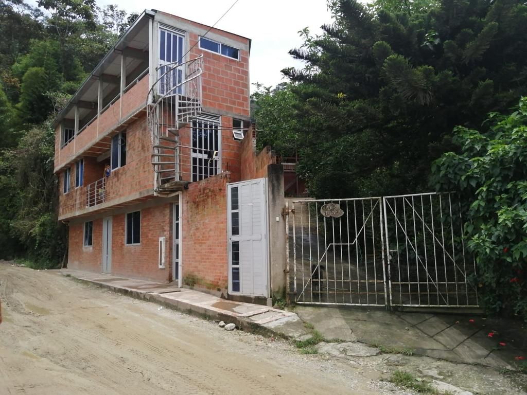 Finca en venta Tolima Ibagué Ibagué 348 m2 Habitaciones 6 Baños 3 Garajes 0 Precio $1070000000