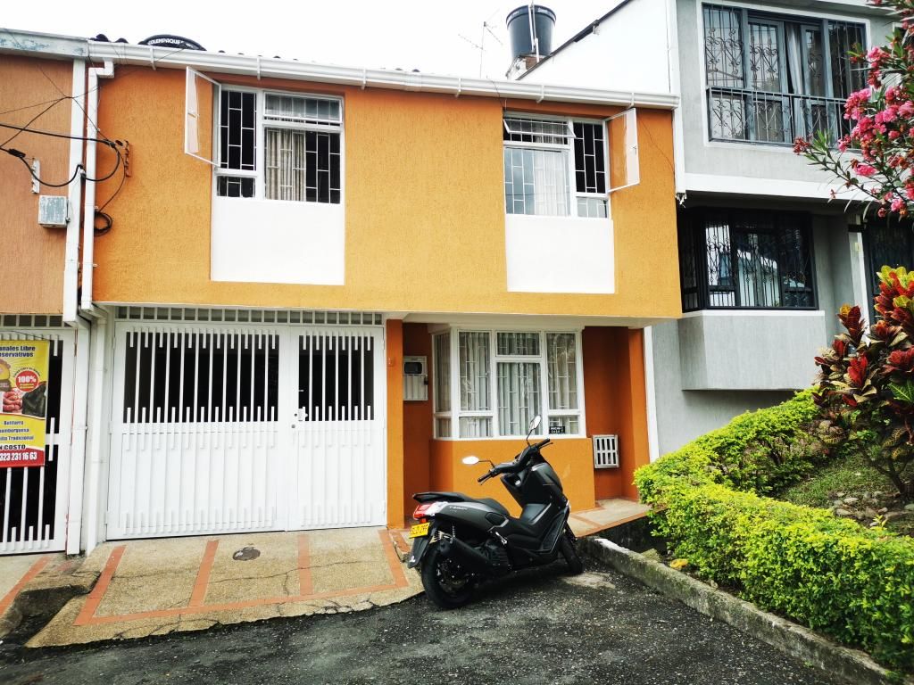 Casa en venta Tolima Ibagué Br Valparaiso Et I 150 m2 Habitaciones 7 Baños 4 Garajes 0 Precio $360000000