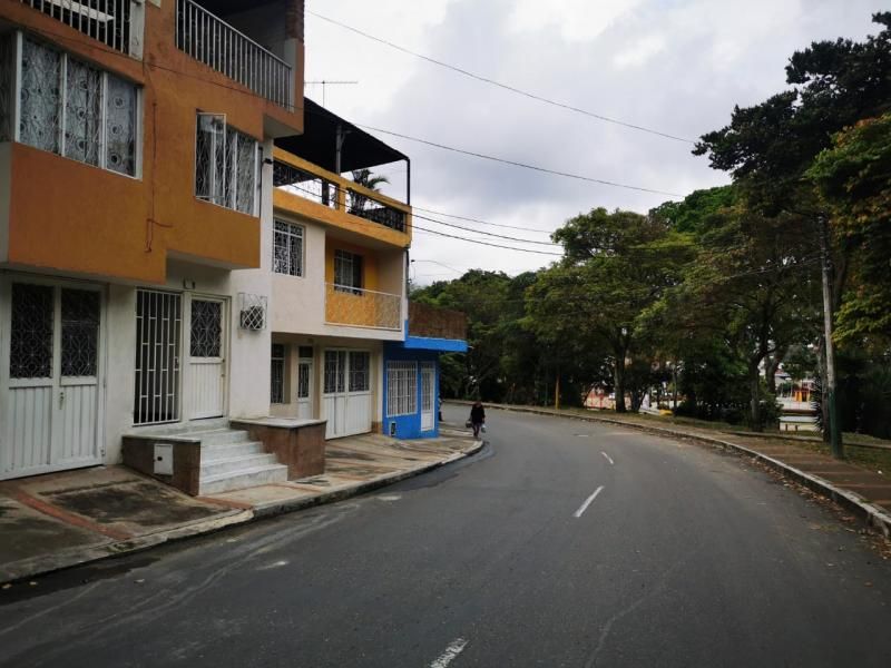 Casa en venta Tolima Ibagué Laureles 307 m2 Habitaciones 9 Baños 5 Garajes 1 Precio $450000000