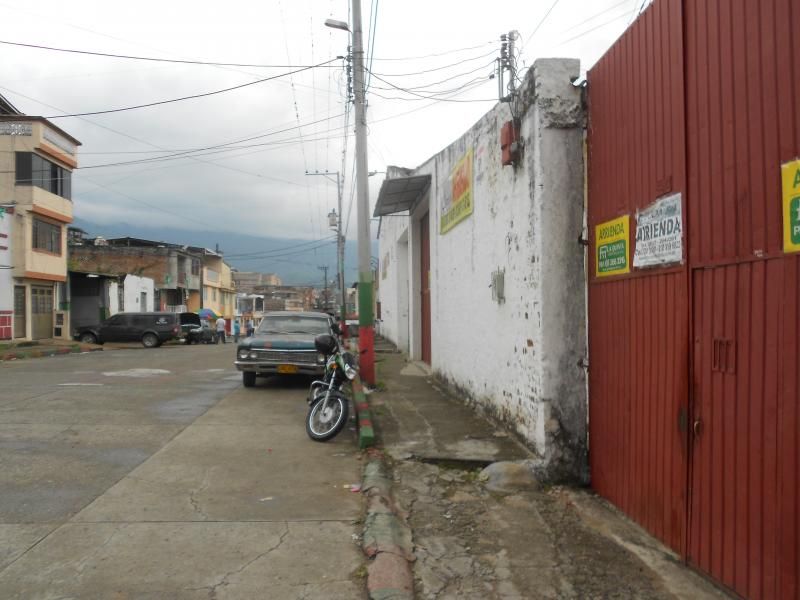 Bodega en venta Tolima Ibagué Br Independiente 2000 m2 Habitaciones 0 Baños 1 Garajes 0 Precio $4800000000