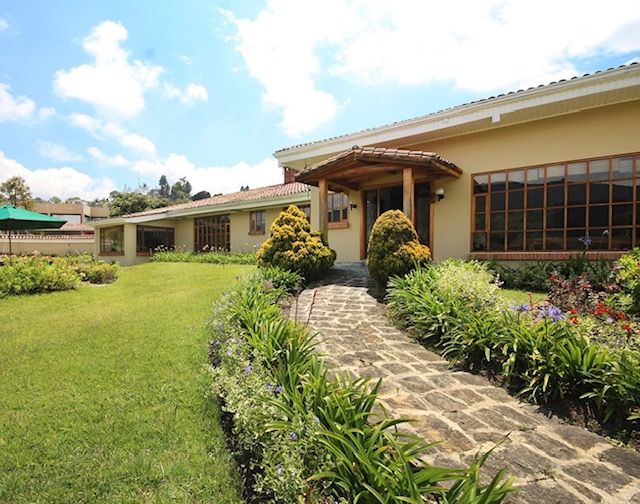 Finca en venta Cundinamarca La Calera La Plazuela 700 m2 Habitaciones 3 Baños 4 Garajes 5 Precio $4950000000