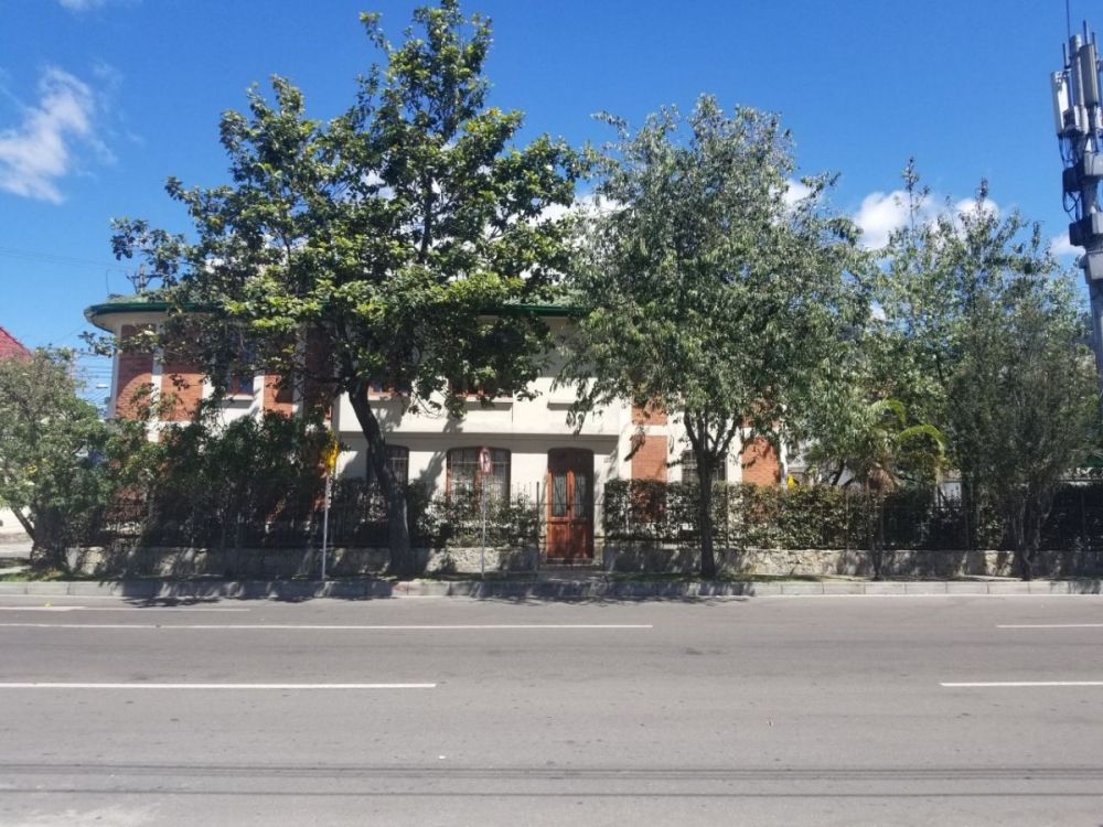 Casa en venta Cundinamarca Bogotá Teusaquillo 353 m2 Habitaciones 5 Baños 3 Garajes 1 Precio $980000000