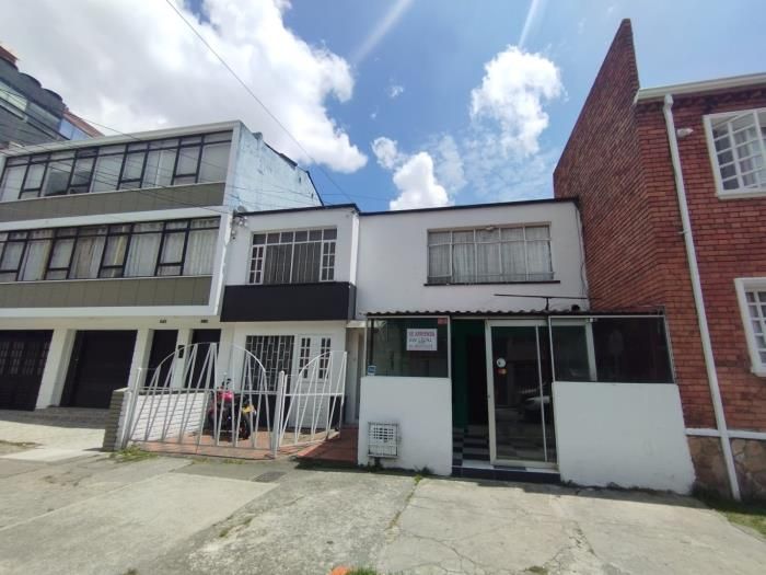 Casa en venta Cundinamarca Bogotá El Recuerdo 432 m2 Habitaciones 17 Baños 10 Garajes 0 Precio $1500000000