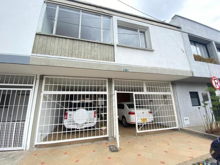 Casa en venta Cundinamarca Bogotá Polo Club 360 m2 Habitaciones 6 Baños 6 Garajes 2 Precio $1500000000