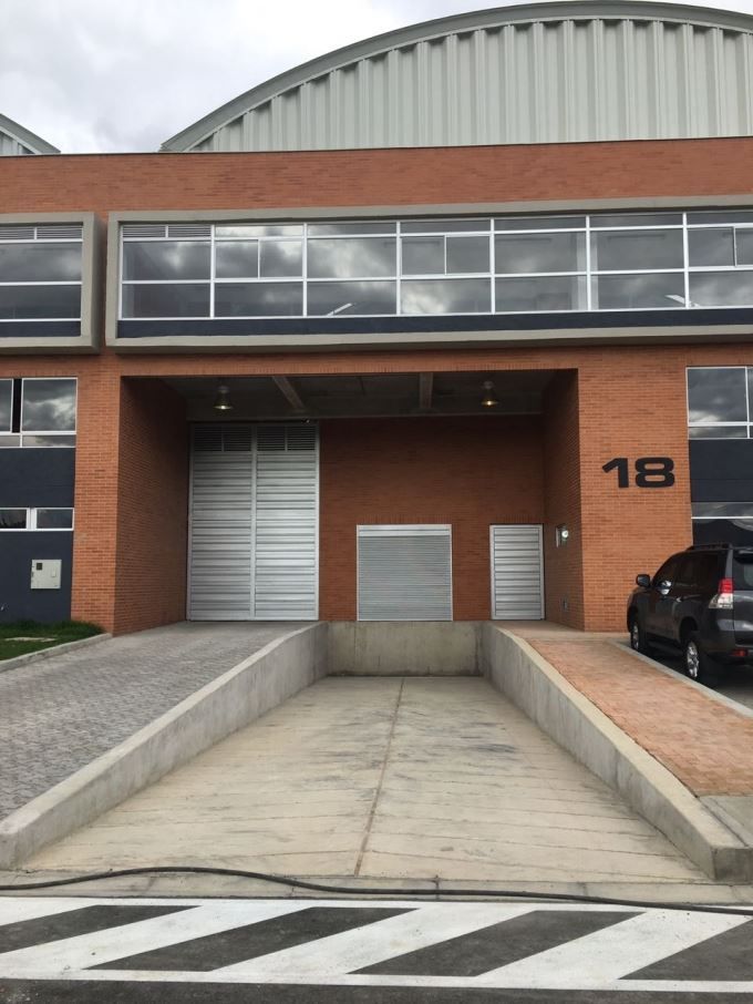 Bodega en venta Cundinamarca Tocancipá Sector Centro 1054 m2 Habitaciones 0 Baños 3 Garajes 4 Precio $3478200000