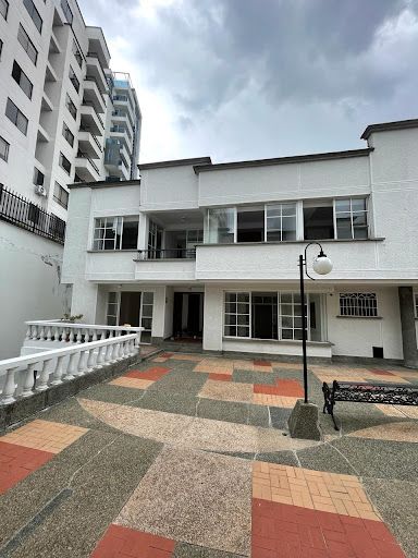 Casa en venta Risaralda Pereira Los Angeles 300 m2 Habitaciones 5 Baños 6 Garajes 4 Precio $810000000