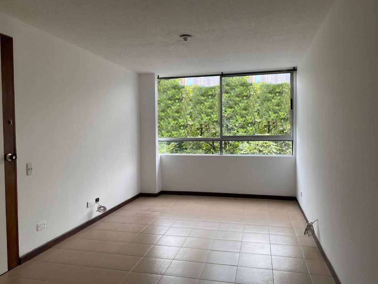 Apartamento en arriendo Antioquia Envigado San José 76 m2 Habitaciones 3 Baños 2 Garajes 2 Precio $2650000