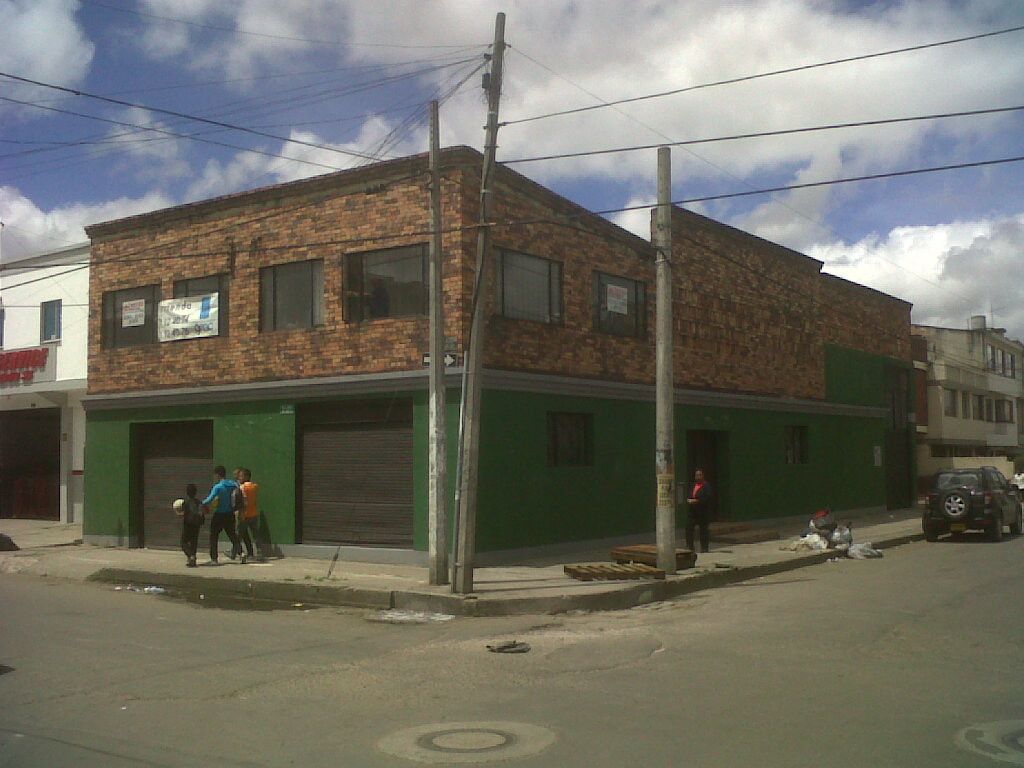 Local en arriendo Cundinamarca Bogotá Prado Veraniego Sur 30 m2 Habitaciones 0 Baños 0 Garajes 1 Precio $2000000