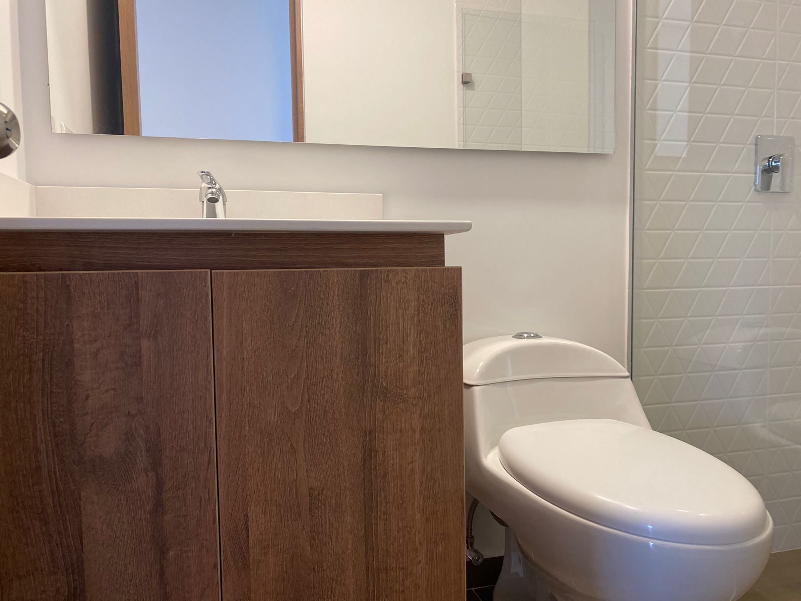 Apartamento en arriendo o venta Antioquia Envigado Las Antillas 82 m2 Habitaciones 3 Baños 2 Garajes 3 Precio venta $720000000 Precio arriendo $4250000