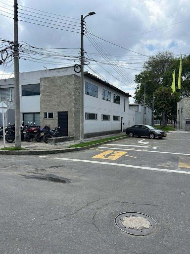 Casa en arriendo Cundinamarca Bogotá Polo Club 294 m2 Habitaciones 1 Baños 3 Garajes 0 Precio $10000000