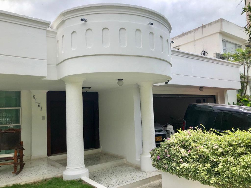 Casa en venta Atlántico Barranquilla Altos De Riomar 325 m2 Habitaciones 4 Baños 2 Garajes 5 Precio $1500000000