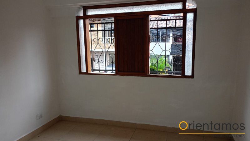 Local en arriendo Antioquia Medellín Miravalle 150 m2 Habitaciones 0 Baños 4 Garajes 0 Precio $4100000