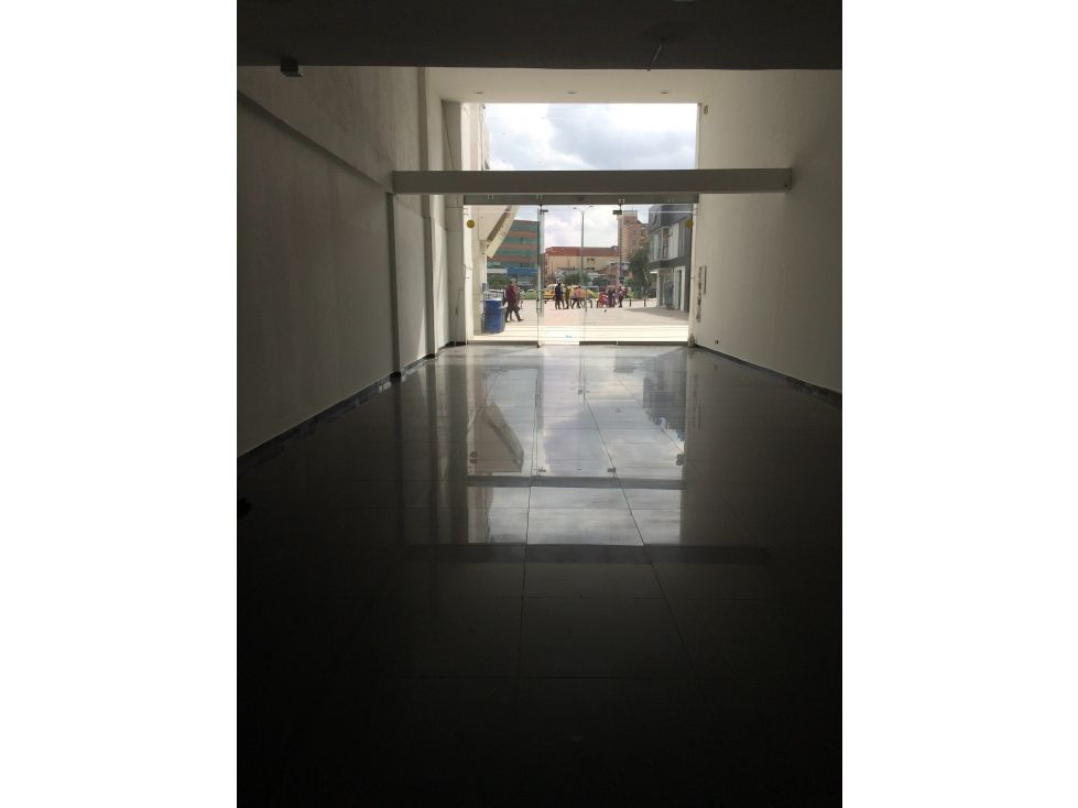Local en arriendo Cundinamarca Bogotá Salazar Gomez 216 m2 Habitaciones 0 Baños 1 Garajes 0 Precio $14859484