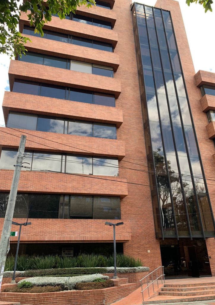 Oficina en venta Cundinamarca Bogotá El Espartillal 460 m2 Habitaciones 0 Baños 4 Garajes 9 Precio $2950000000