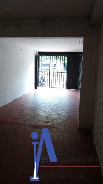 Local en arriendo Antioquia Medellín Urbanizacion Plaza Vicuña 42 m2 Habitaciones 0 Baños 1 Garajes 0 Precio $2400000