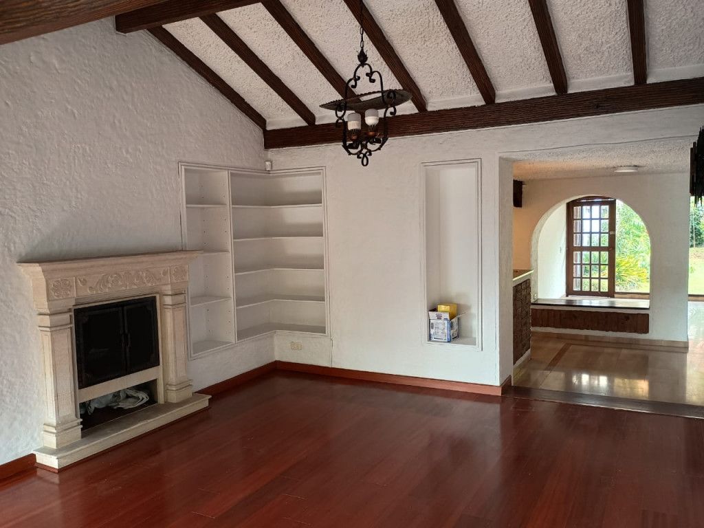 Casa en arriendo Cundinamarca Bogotá Niza Suba 318 m2 Habitaciones 4 Baños 4 Garajes 5 Precio $8200000