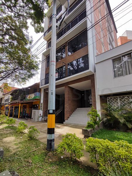 Local en arriendo Antioquia Medellín Rosales 130 m2 Habitaciones 0 Baños 1 Garajes 0 Precio $9520000