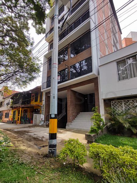 Local en arriendo Antioquia Medellín Belen 100 m2 Habitaciones 0 Baños 2 Garajes 0 Precio $9520000