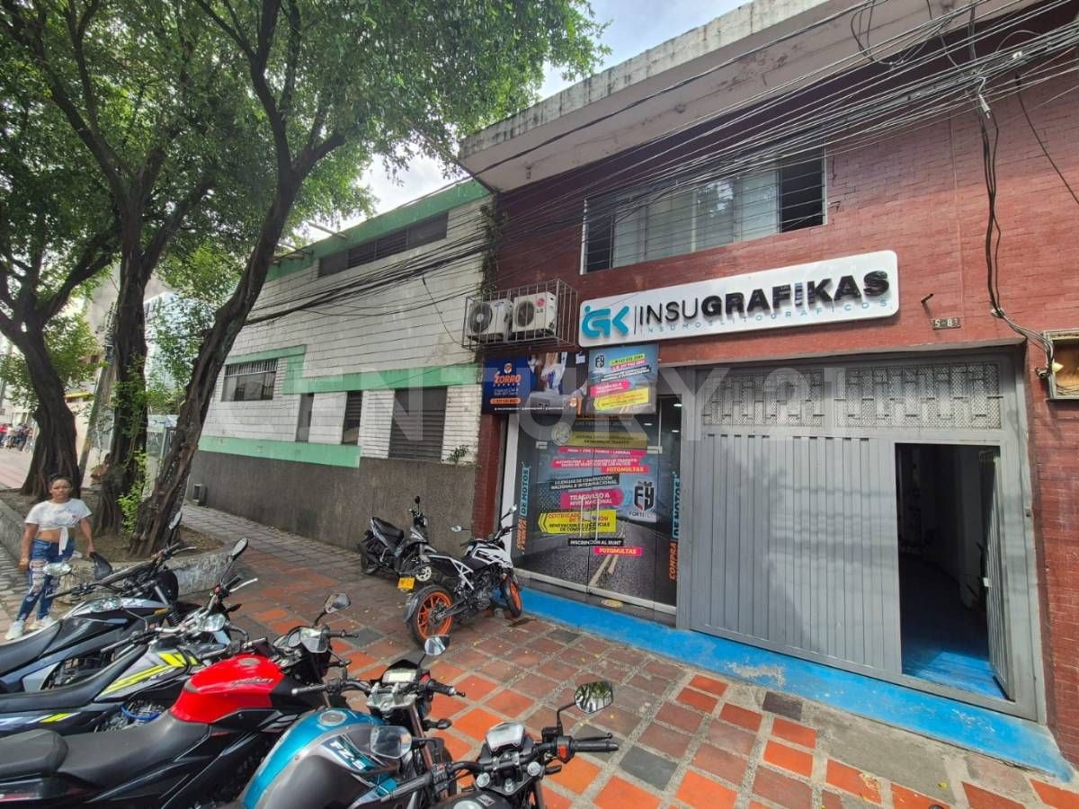 Bodega en venta Valle Del Cauca Cali San Nicolás 350 m2 Habitaciones 0 Baños 1 Garajes 0 Precio $1200000000