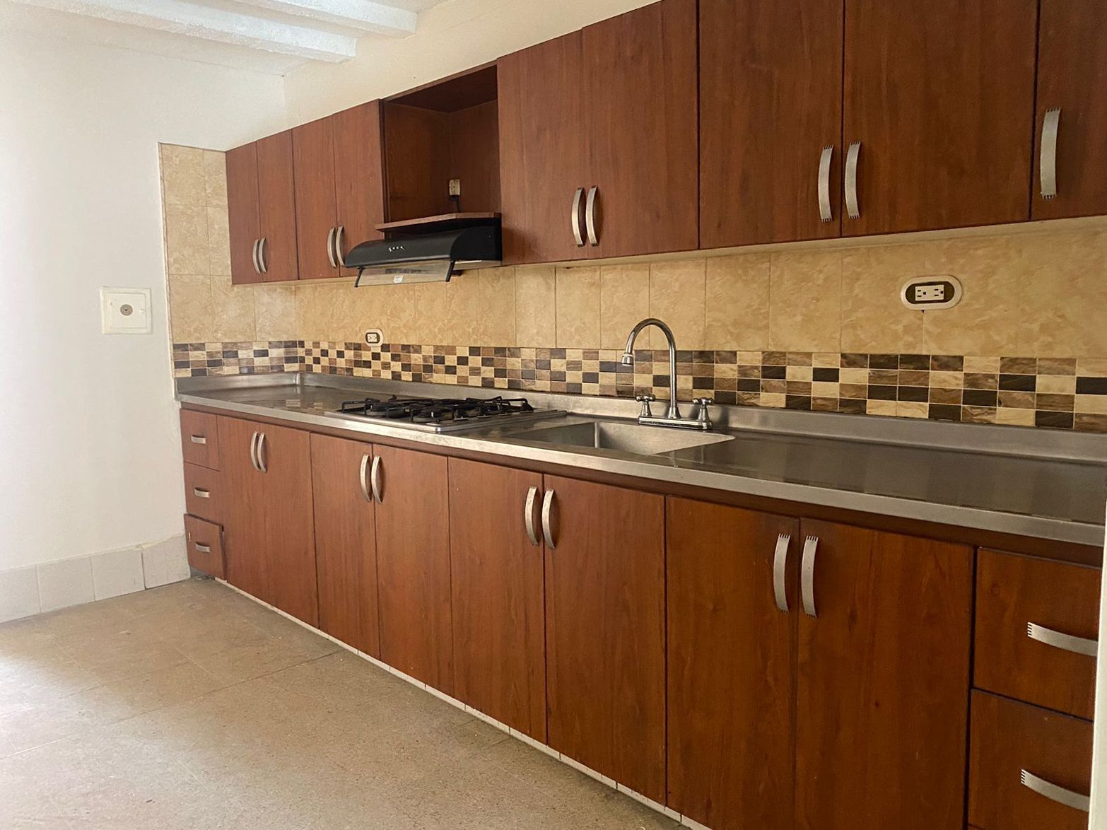 Casa en arriendo Antioquia Envigado Loma De Las Brujas 200 m2 Habitaciones 3 Baños 4 Garajes 1 Precio $3450000