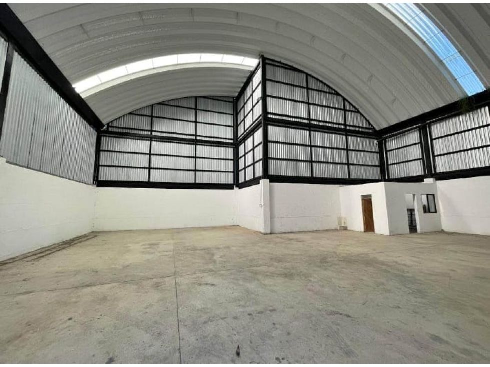 Bodega en arriendo Antioquia El Carmen De Viboral El Centro 290 m2 Habitaciones 0 Baños 1 Garajes 1 Precio $8000000
