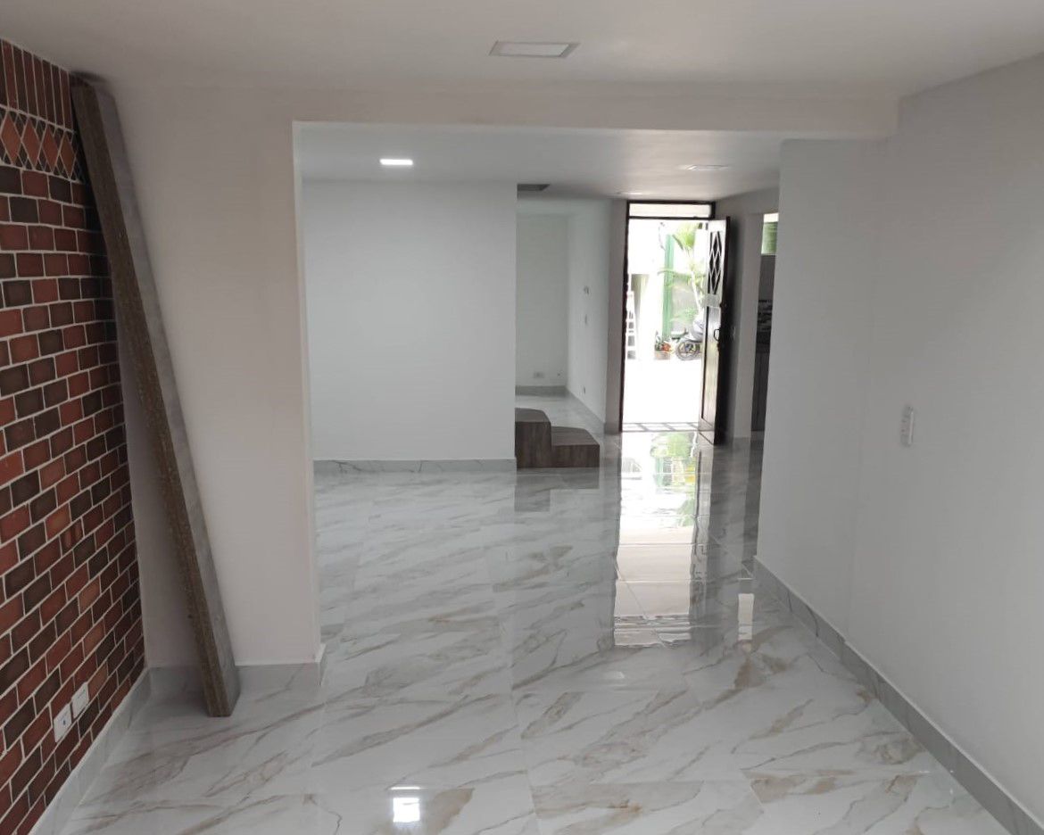Casa en venta Antioquia Medellín Loma De Los Bernal 180 m2 Habitaciones 4 Baños 3 Garajes 2 Precio $870000000
