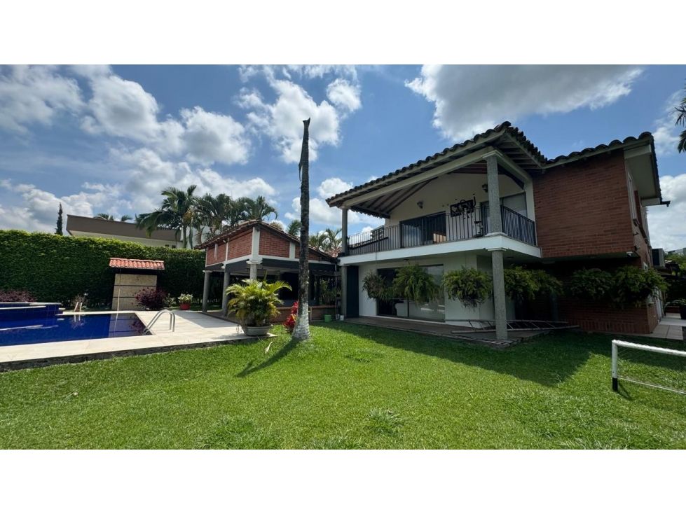 Casa Campestre en arriendo Risaralda Pereira Pereira 2000 m2 Habitaciones 4 Baños 4 Garajes 4 Precio $12000000