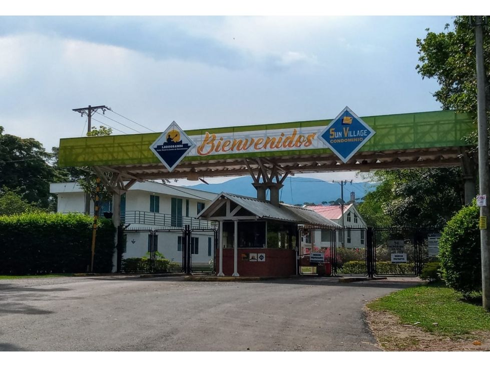 Lote en venta Valle Del Cauca Jamundí Jamundí 204 m2 Habitaciones 0 Baños 10 Garajes 1 Precio $92000000