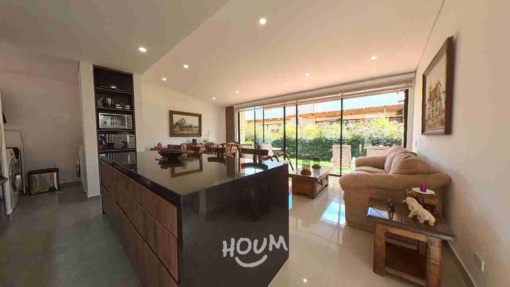 Casa en venta Cundinamarca Chía Chia 110 m2 Habitaciones 3 Baños 4 Garajes 3 Precio $900000000