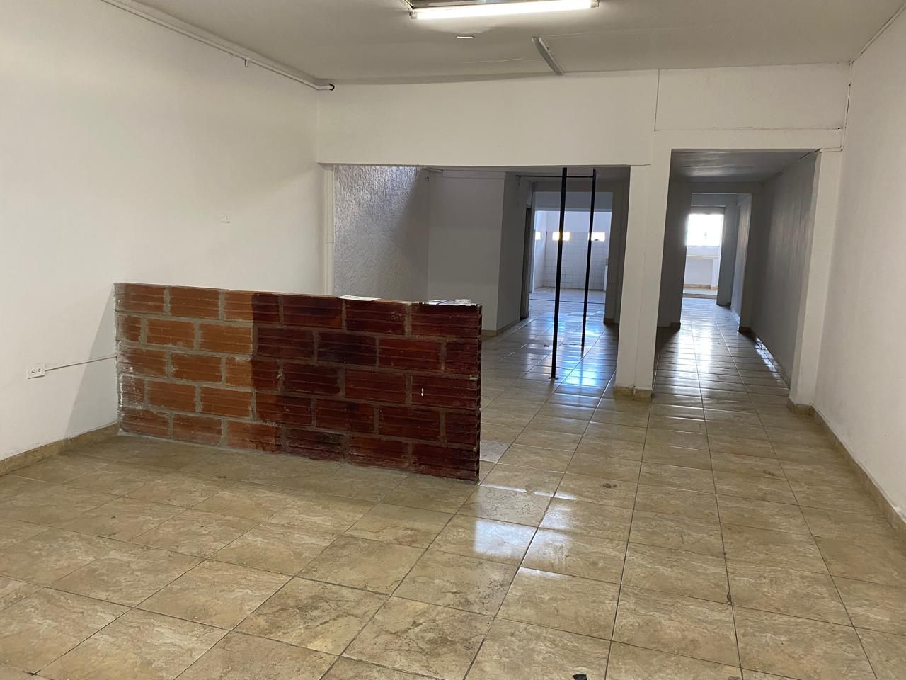 Local en arriendo Antioquia Medellín La Inmaculada 180 m2 Habitaciones 0 Baños 1 Garajes 0 Precio $4000000