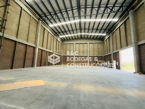 Bodega en arriendo Antioquia Guarne Santo Tomás 750 m2 Habitaciones 0 Baños 2 Garajes 1 Precio $22500000